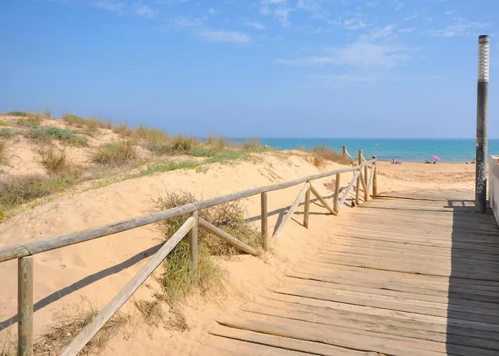 7th Floor Beachfront With Stunning Views *